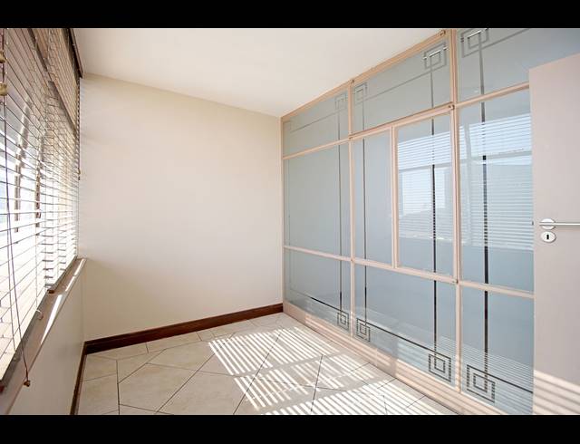 1 BEDROOM APARTMENT FOR SALE IN BEDFORD GARDENS